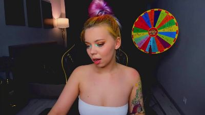 EnergyBunny_1 live cam on Cam4