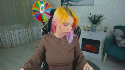 EnergyBunny_1 live cam on Cam4