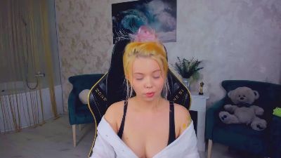 EnergyBunny_1 live cam on Cam4