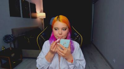 EnergyBunny_1 live cam on Cam4