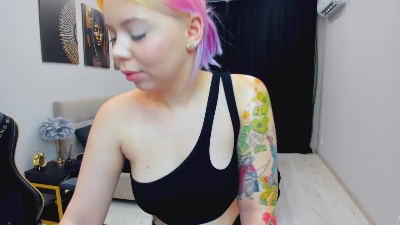 EnergyBunny_1 live cam on Cam4