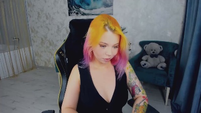 EnergyBunny_1 live cam on Cam4