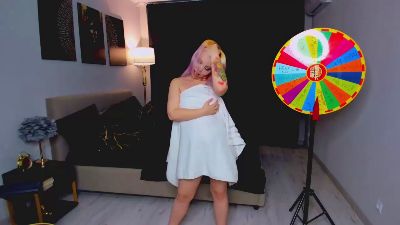 EnergyBunny_1 live cam on Cam4