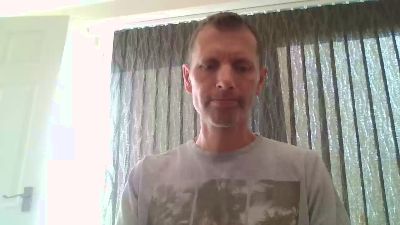 Englishguy183 live cam on Cam4