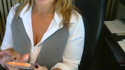 Enia live cam on Cam4