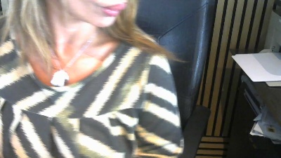 Enia live cam on Cam4