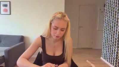 EnolaPrehm live cam on Cam4