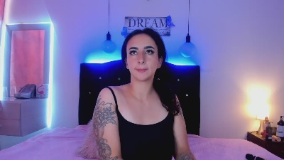 Enola_holmess live cam on Cam4
