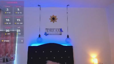 Enola_holmess live cam on Cam4
