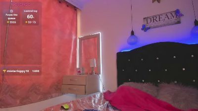 Enola_holmess live cam on Cam4