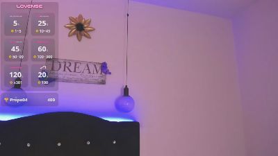 Enola_holmess live cam on Cam4