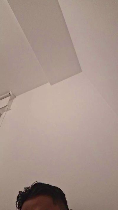 Enriquevk20 live cam on Cam4