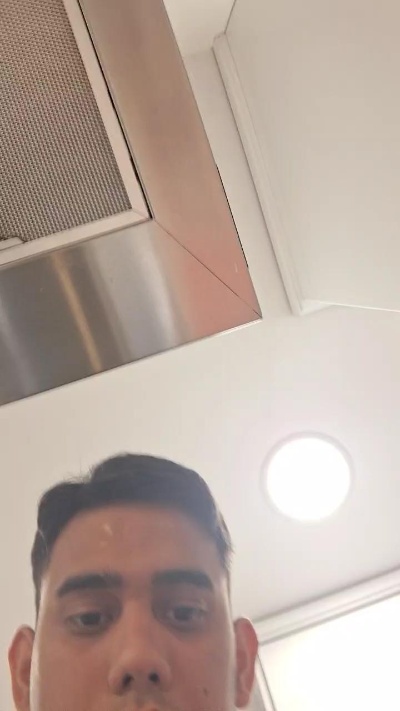 Enriquevk20 live cam on Cam4