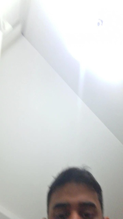 Enriquevk20 live cam on Cam4