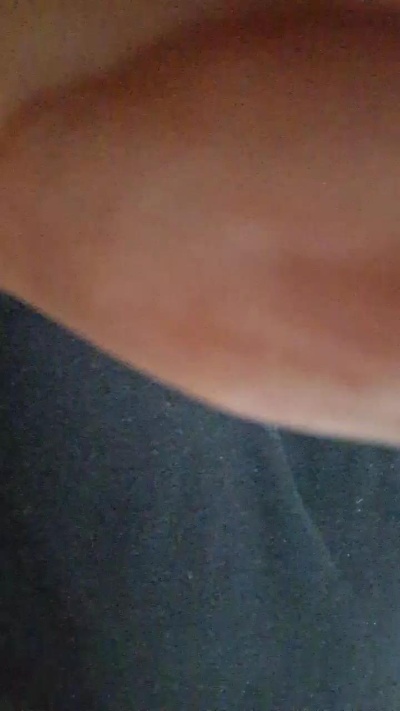 Enriquevk20 live cam on Cam4