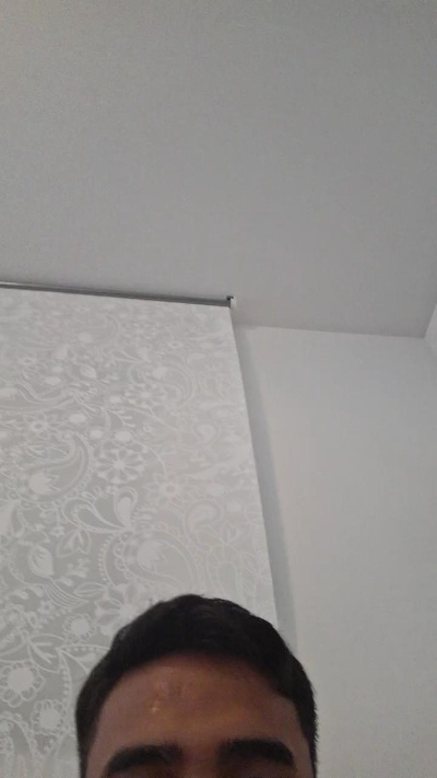 Enriquevk20 live cam on Cam4
