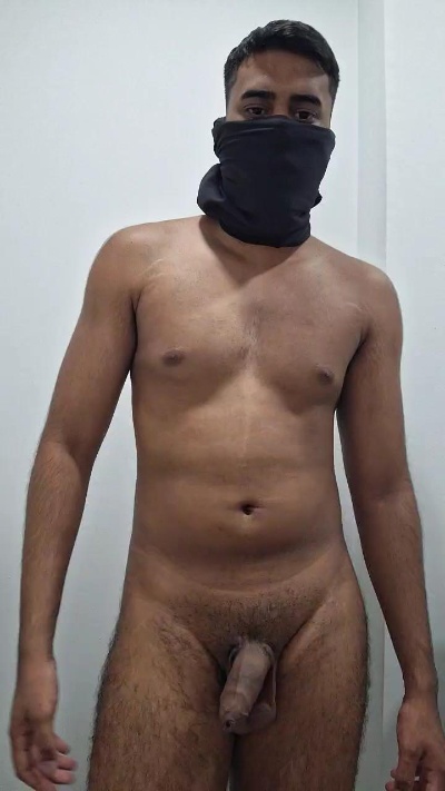 Enriquevk20 live cam on Cam4