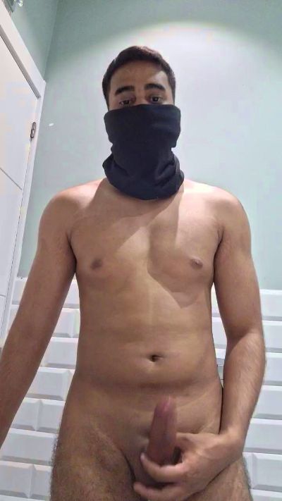 Enriquevk20 live cam on Cam4