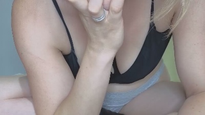 Enya live webcam show