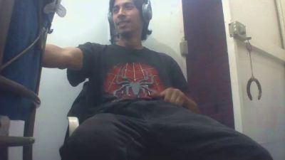 Enzo1876 live cam on Cam4