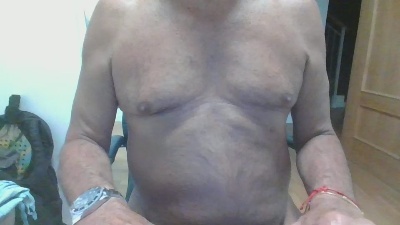 EnzoItalian1958 live cam on Cam4