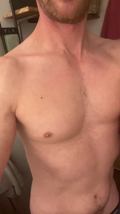 Webcam uomo dal vivo da Francia con Epicuriencoquin