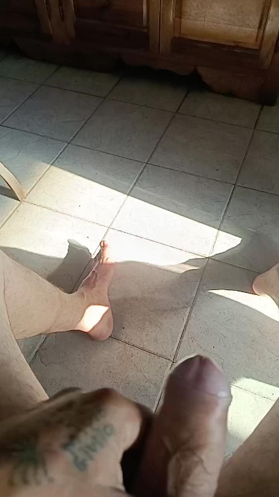 Ercoatto83 live cam on Cam4