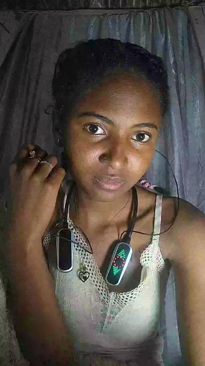 Erica live cam on Cam4