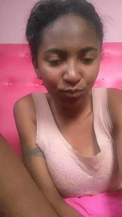 Erica live cam on Cam4