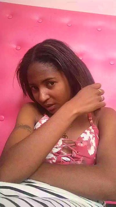 Erica live cam on Cam4