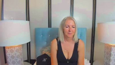 EricaSweet live cam on Cam4