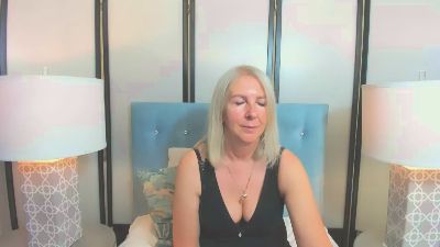 EricaSweet live cam on Cam4