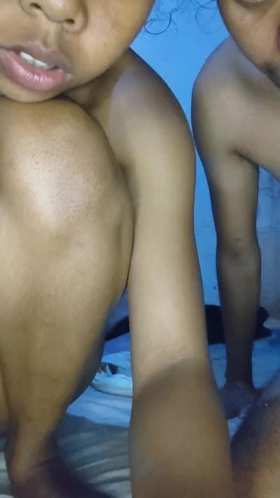 Erica_R live cam on Cam4