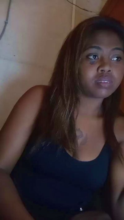 Ericahot2 live cam on Cam4