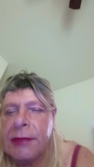 Ericalang live performer webcam from United States