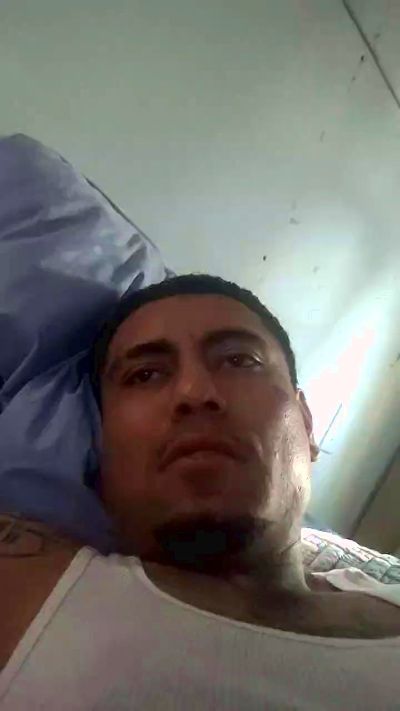 Ericdaniel97 live cam on Cam4