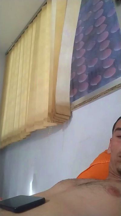 Ericksillva live cam on Cam4