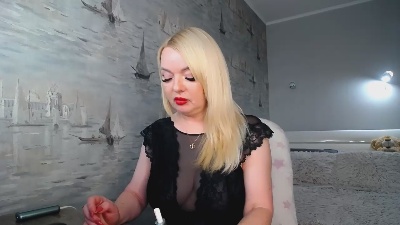 Erieka live cam on Cam4