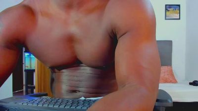 ErikJackson35 live cam on Cam4