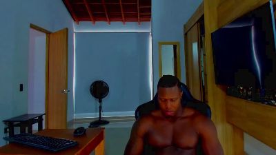 ErikJackson35 live cam on Cam4