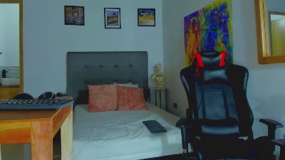 ErikJackson35 live cam on Cam4