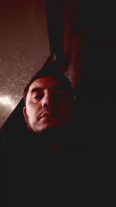 Eriking1989 live cam on Cam4