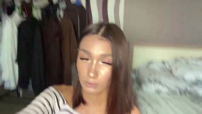 ErinGubitosi live cam on Cam4