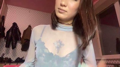 ErinGubitosi live cam on Cam4