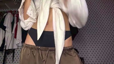 ErinGubitosi live cam on Cam4