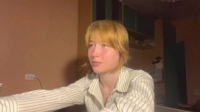 ErlindaSelzler live cam on Cam4