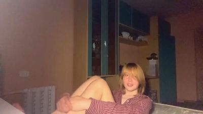 ErlindaSelzler live cam on Cam4