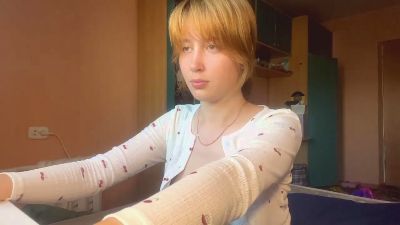 ErlindaSelzler live cam on Cam4