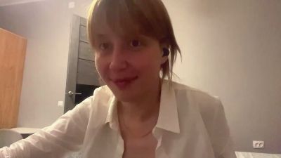 ErlindaSelzler live cam on Cam4