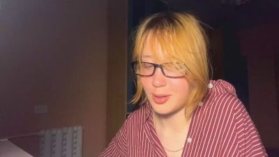 ErlindaSelzler live cam on Cam4